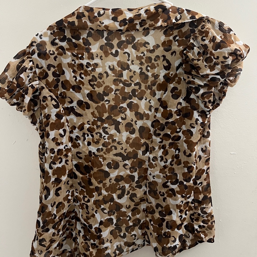 Cute blouse